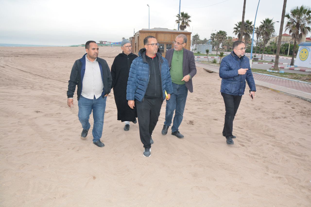 زيارة تفقدية للوقوف على الترتيبات التنظيمية لإحتضان الأدوار النهائية للبطولة الوطنية لكرة القدم الشاطئية